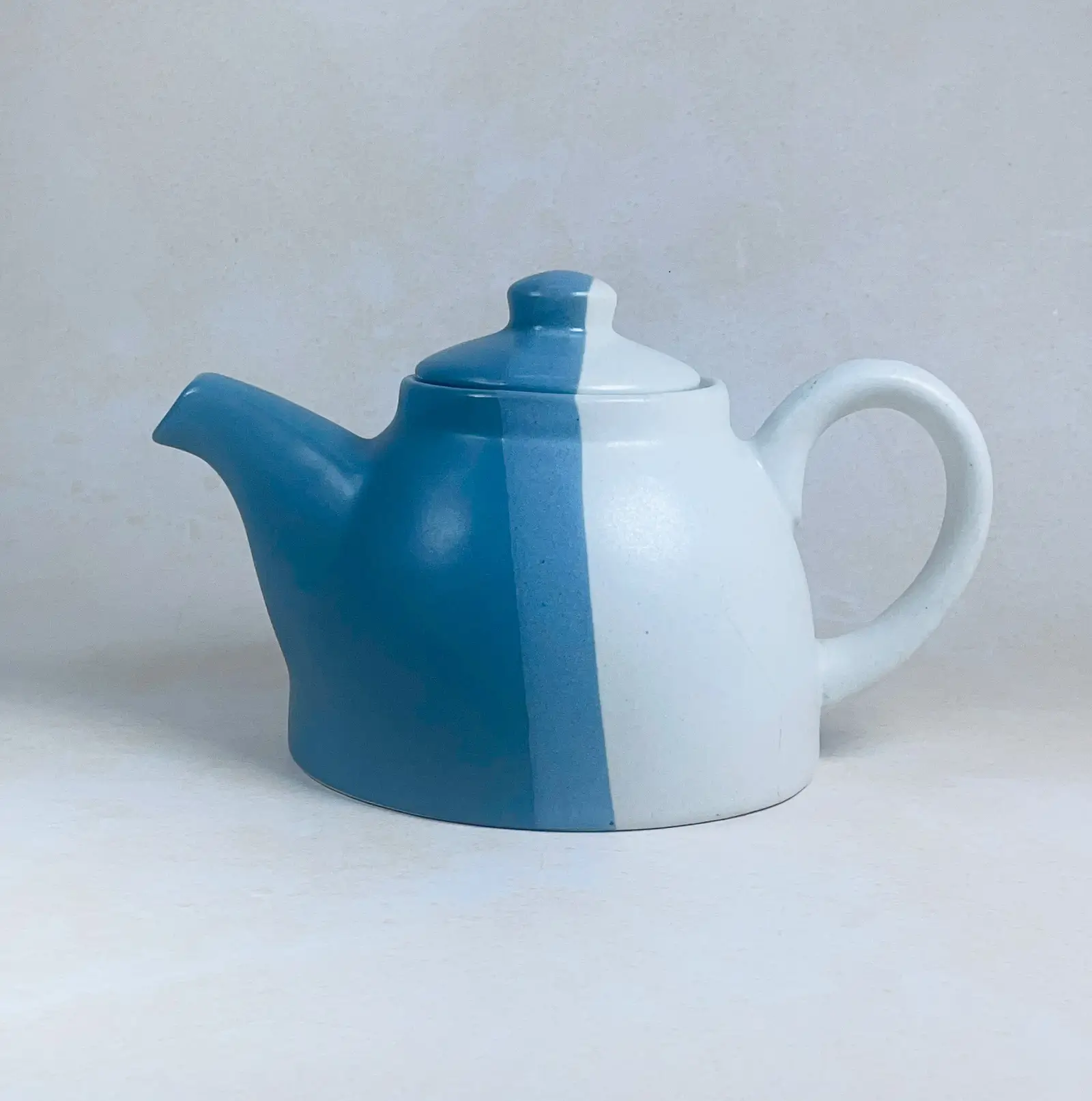 Ceramic Tea Pot With Lid Dual Shade