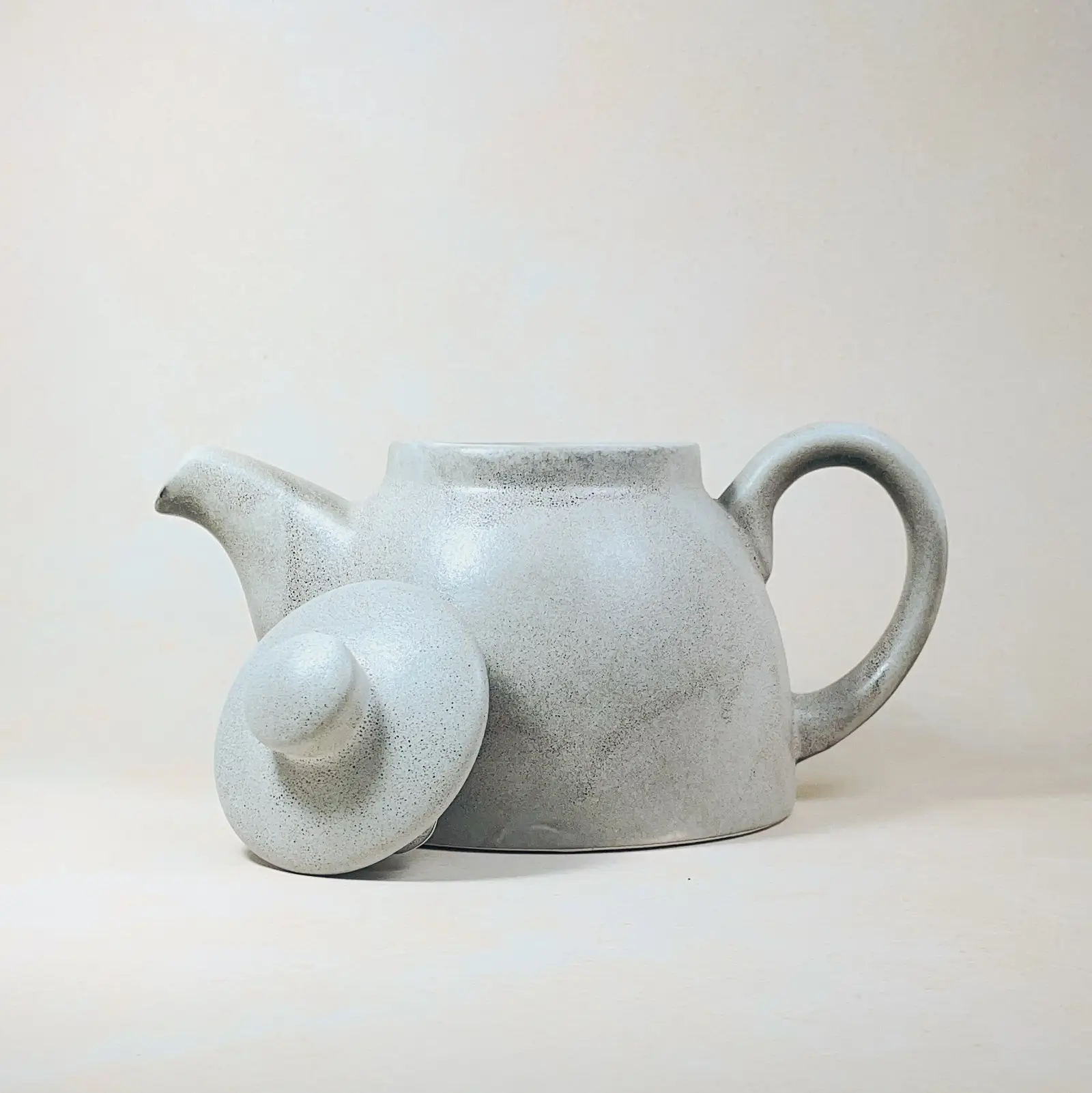 Ceramic Tea Pot With Lid Speckled Pattern 1 Ceramic Tea Pot With Lid Speckled Pattern