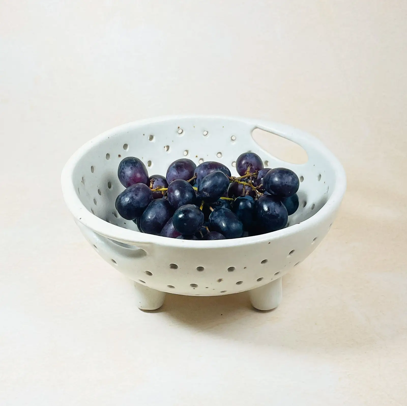 Stoneware Berry Bowl (Jali Bowl) Stoneware Berry Bowl