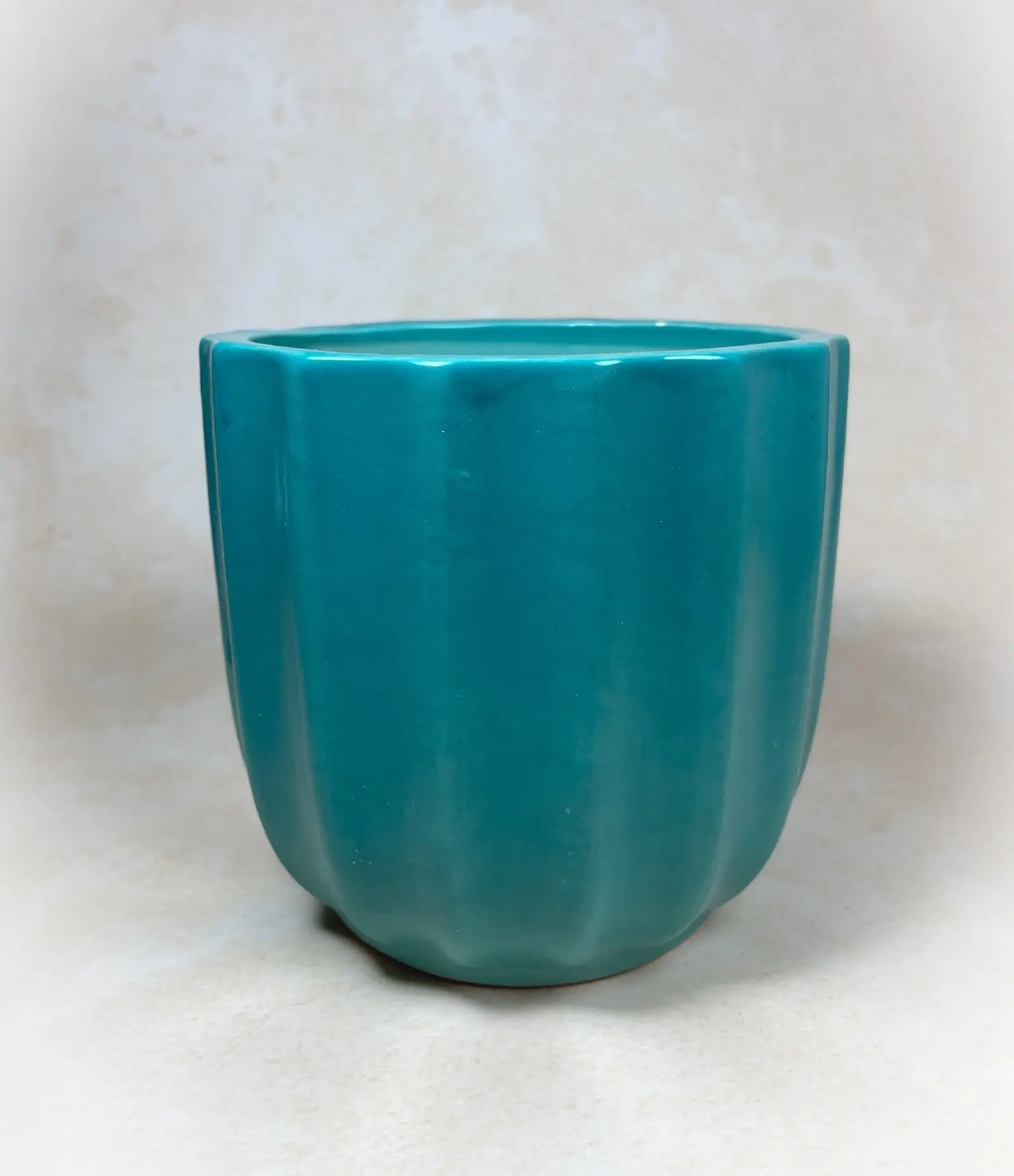 Fluted Indoor Ceramic Planter without plant