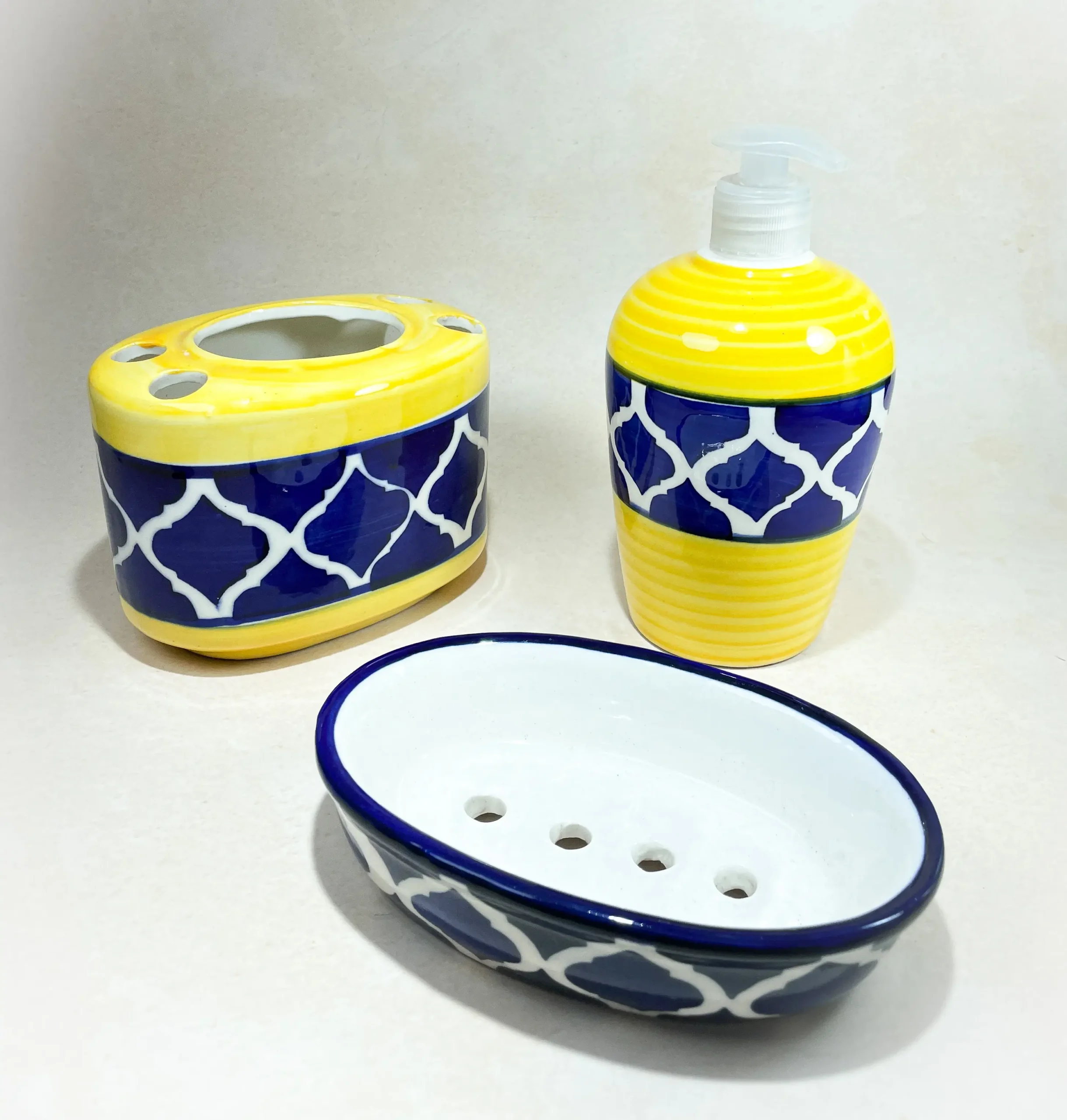 Bathroom Set Yellow Blue 1